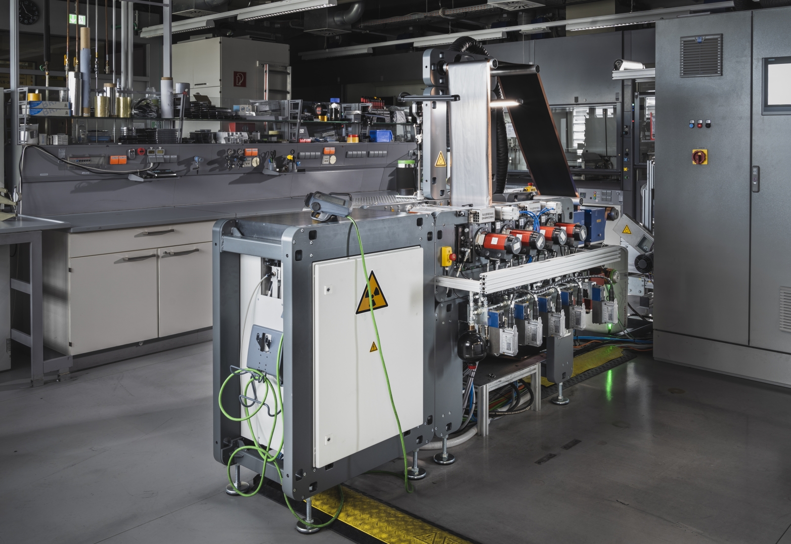 DRYtraec® machines do not require long drying tracks and so take up significantly less space than conventional battery electrode manufacturing systems.
