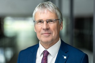 Prof. Dr.-Ing. Holger Hanselka Prof. Dr.-Ing. Holger Hanselka