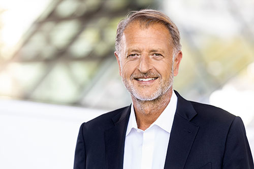Detlev von Platen, Vorstandsmitglied für Vertrieb und Marketing der Dr. Ing. h.c. F. Porsche AG.