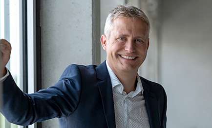 Dr. Christian Schulze Gronover Dr. Christian Schulze Gronover