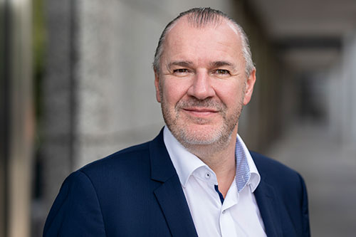 Prof. Dr. Manfred Hauswirth
