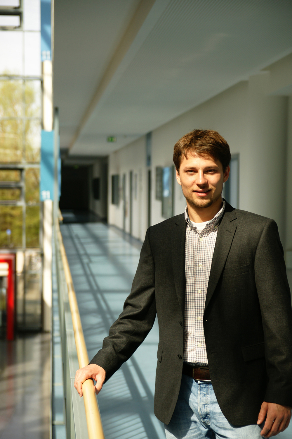 Die Hand als Joystick Bild: Georg Hackenberg