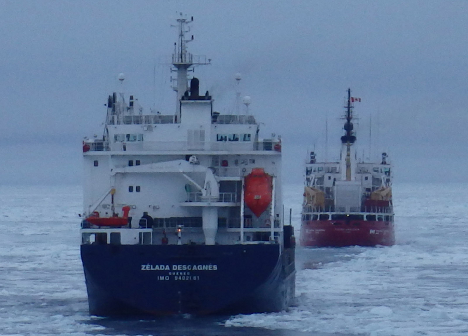 Ein deutsch-kanadisches Forschungsprojekt arbeitet daran, Schiffe zukünftig sicher durch die Nordwestpassage zu navigieren.