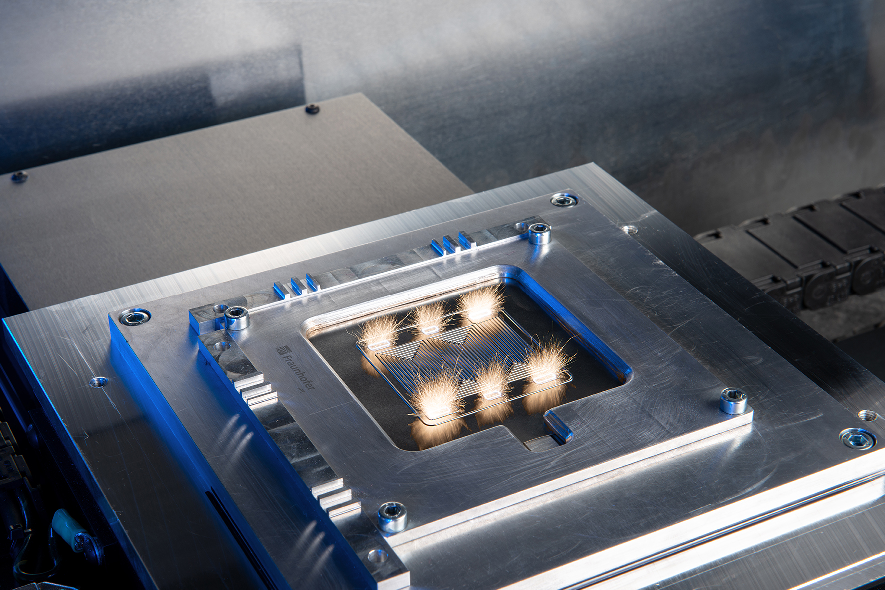 In der durchgängigen Produktionsanlage am Fraunhofer IPT können Brennstoffzellen-Komponenten künftig im Sekundentakt verarbeitet werden.