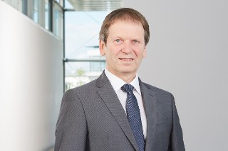 Prof. Hans-Martin Henning 