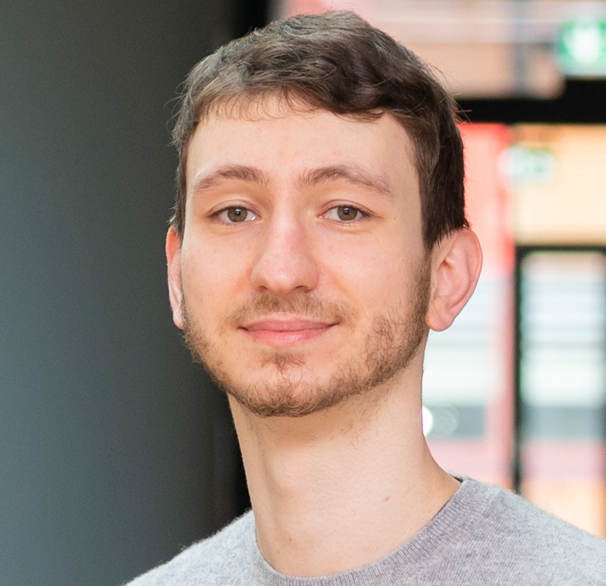 Dr. Dominik Schmiedel