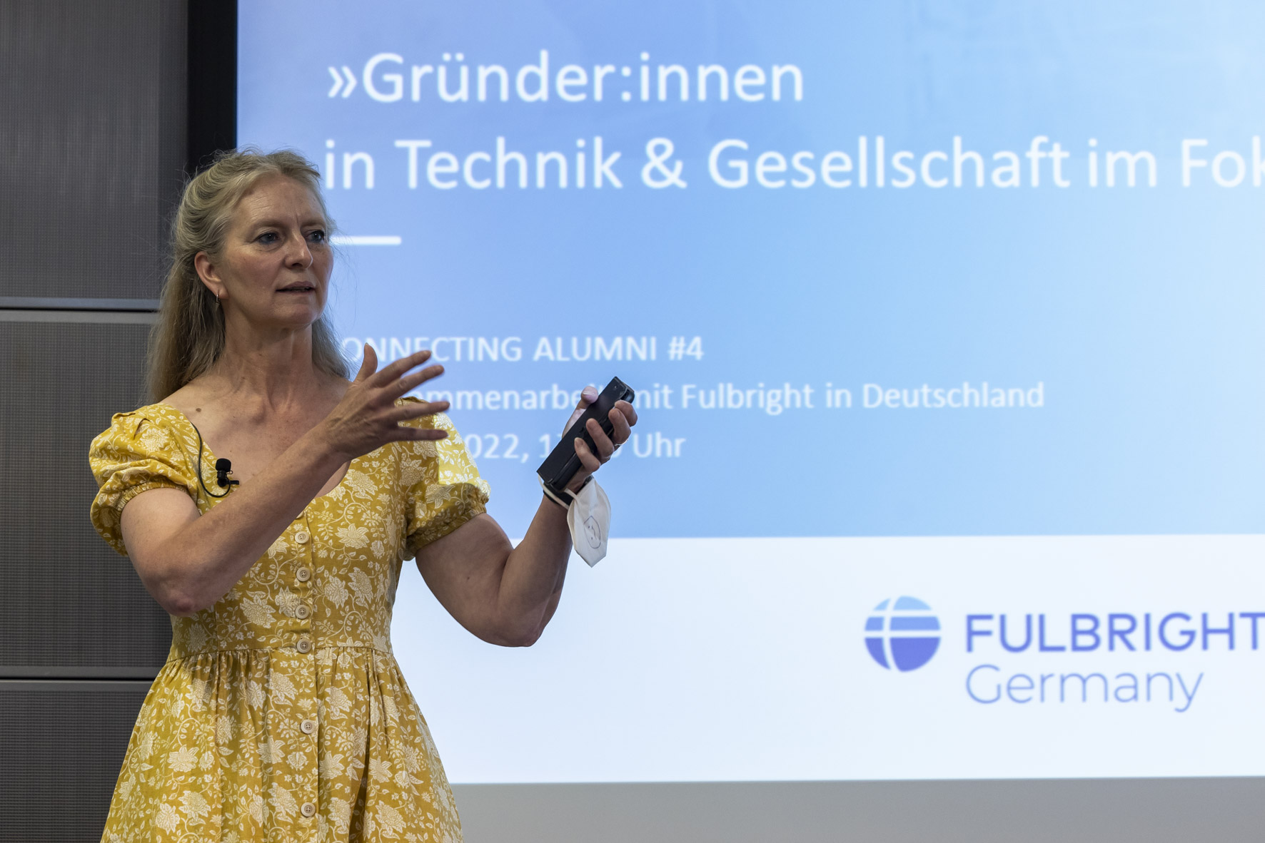 Dr. Ruth Houbertz über ihre Erfahrungen als Gründerin. 