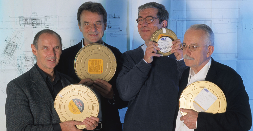 Joseph-von-Fraunhofer-Preis 2002: Wolfgang Riedel, Helmut Wolf, Ulrich Klocke und Manfred Knothe (von links)