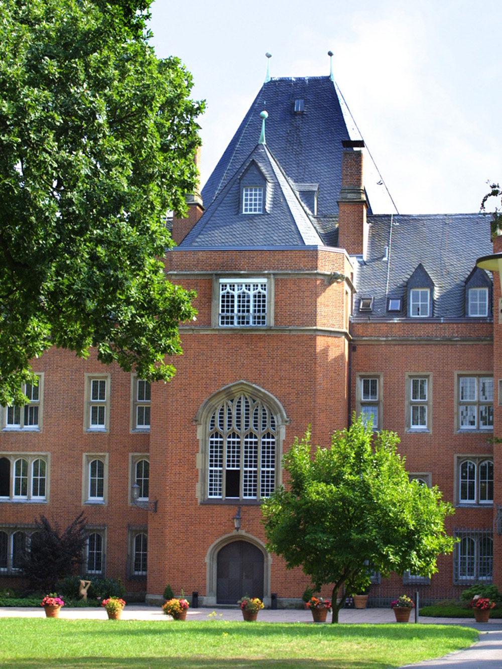 Schloss Birlinghoven in Sankt Augustin, Sitz der GMD