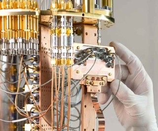 Kryostat im Kryolabor des Fraunhofer EMFT