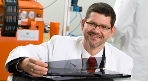 Joseph von Fraunhofer Prize 2008: Dr. Rainer Kübler from the Fraunhofer Institute for Mechanics of Materials IWM.