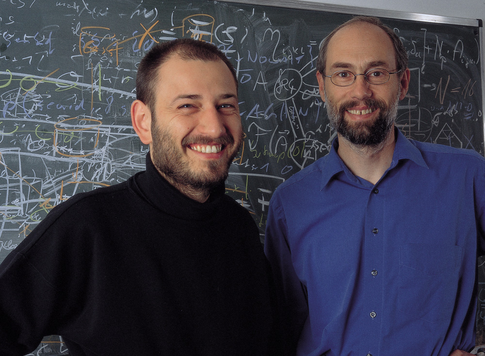 Joseph von Fraunhofer Prize 2001: Dr. Konrad Steiner (left), Dr. Franz-Josef Pfreundt from the Fraunhofer Institute for Industrial Mathematics ITWM