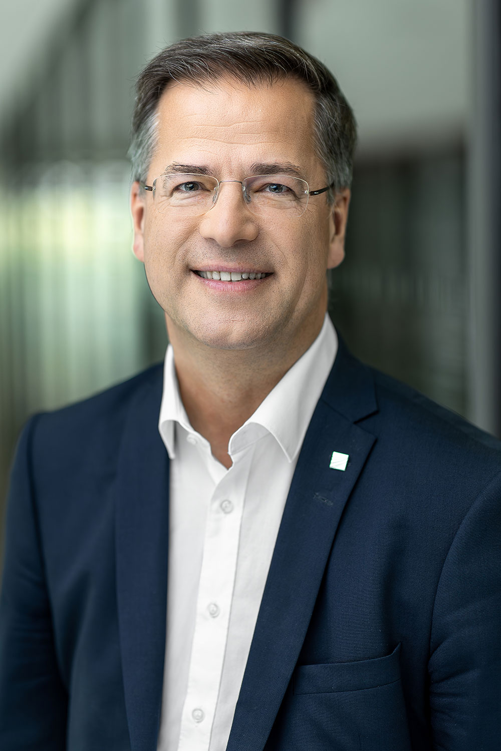 Prof. Dr. Axel Müller-Groeling Prof. Axel Müller-Groeling, Executive Board Member for Research Infrastructures and Digital Transformation of the Fraunhofer-Gesellschaft e. V.