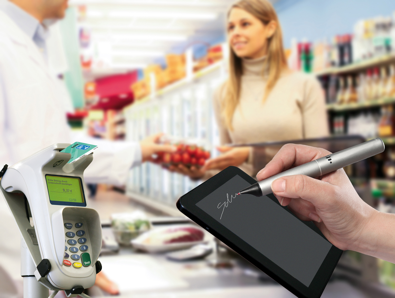 pr13_g_CeBIT2013_Bank card identifies cardholder Picture: Shopping woman