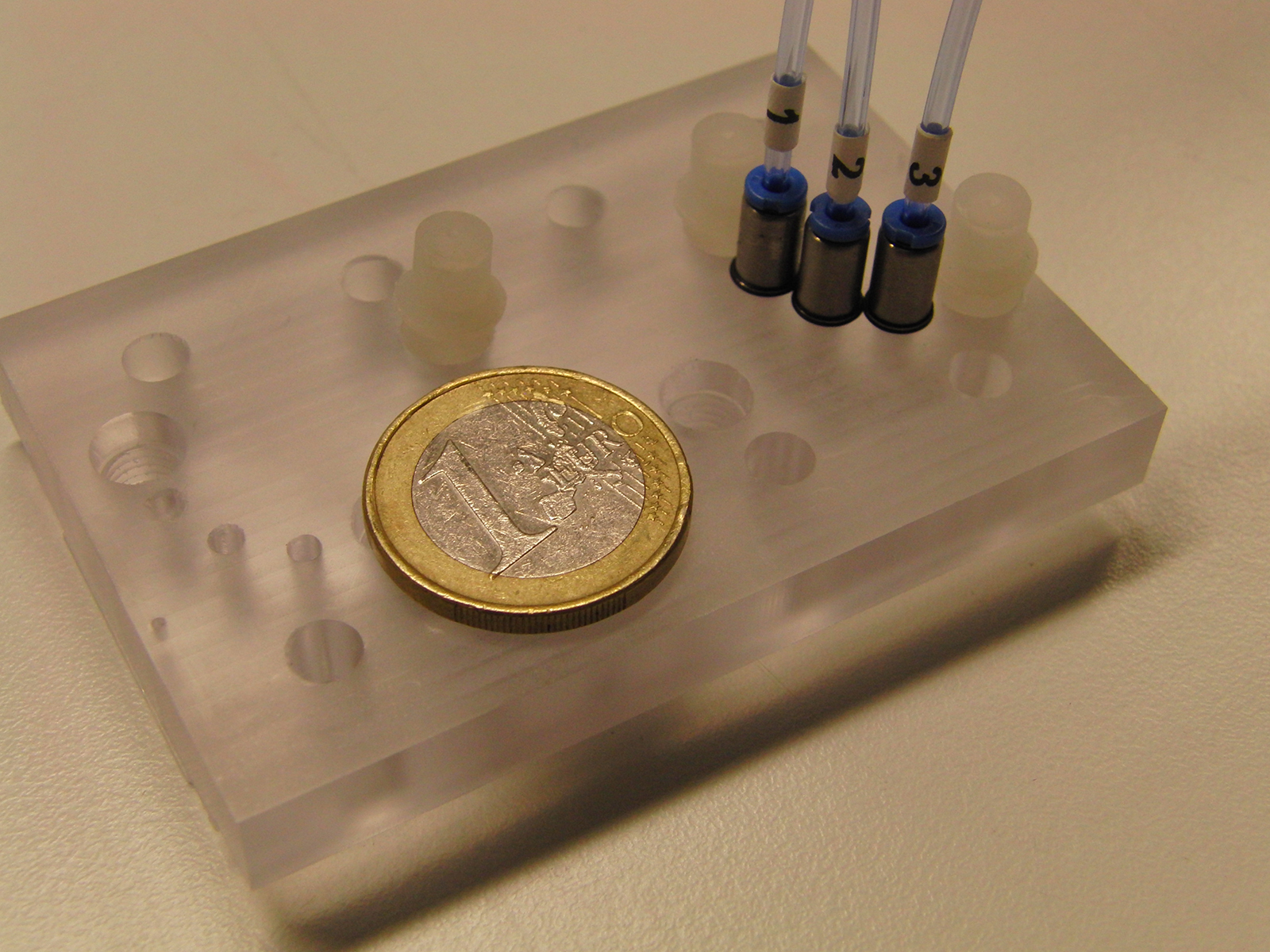 Mini synthetic organism instead of test animals
