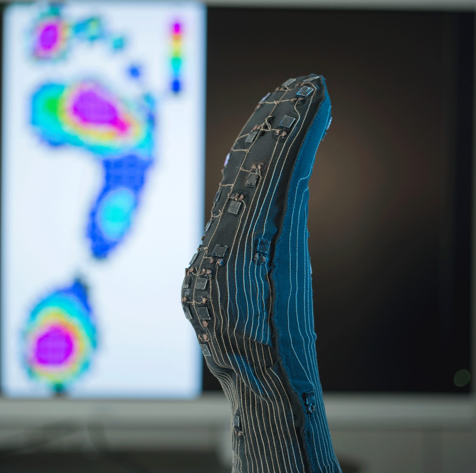 Pressure-monitoring stockings to prevent wounds in diabetics