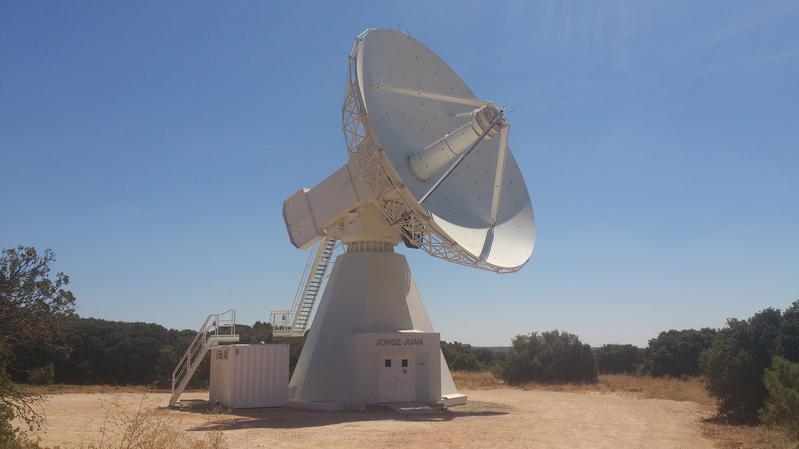 Improved detection of radio waves from space