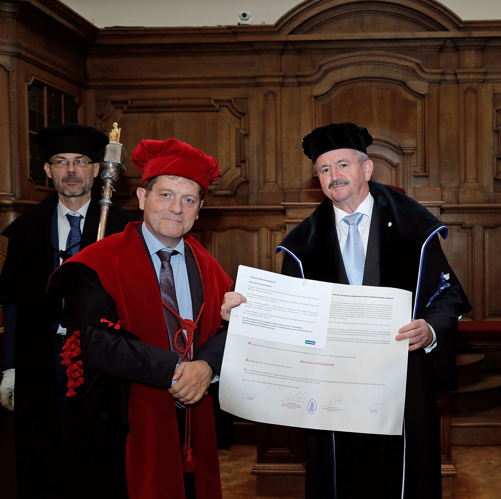 Honorary Doctorate for Fraunhofer President