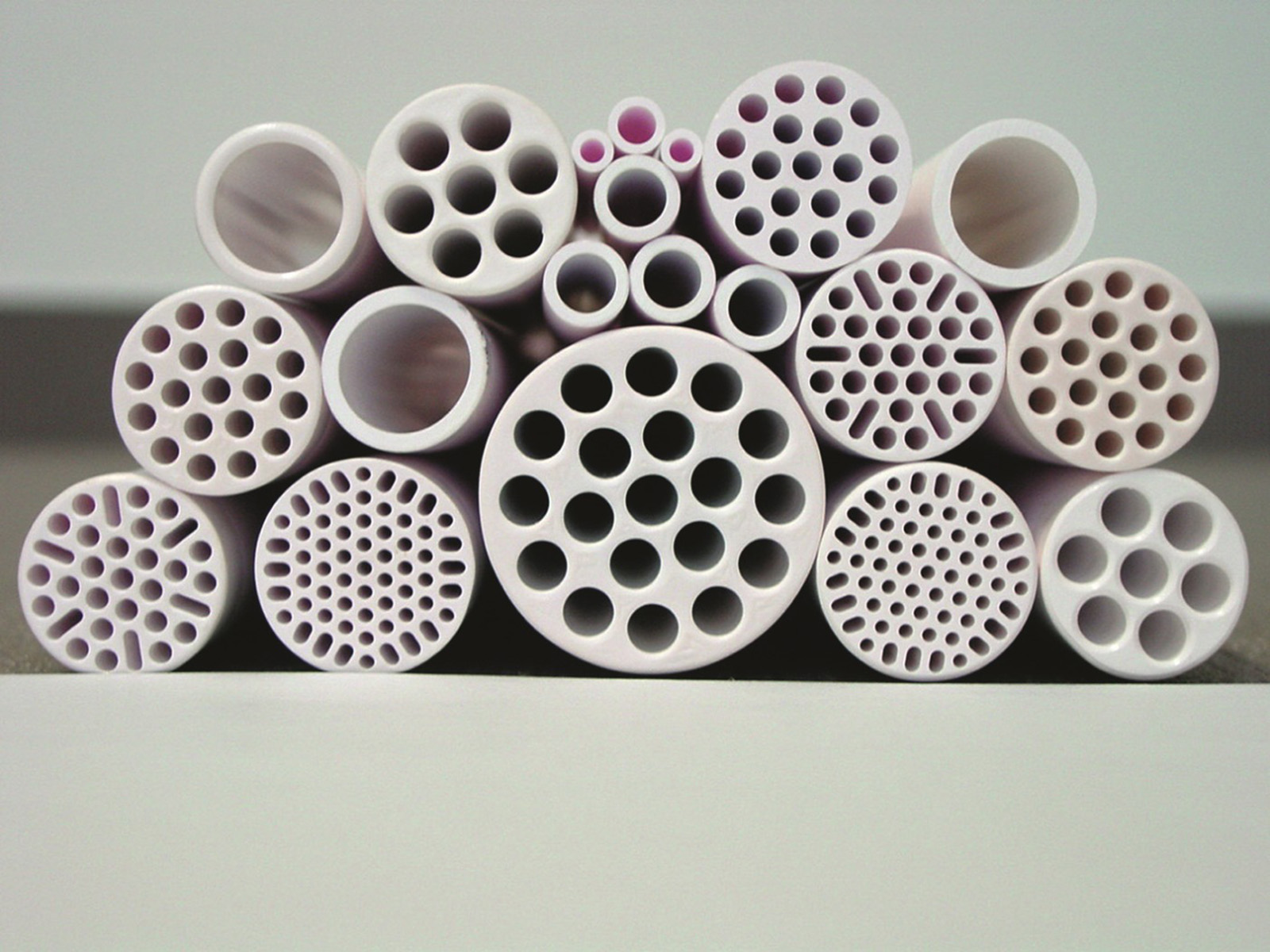 Ceramic membranes by the Fraunhofer Institute for Ceramic Technologies and Systems IKTS.