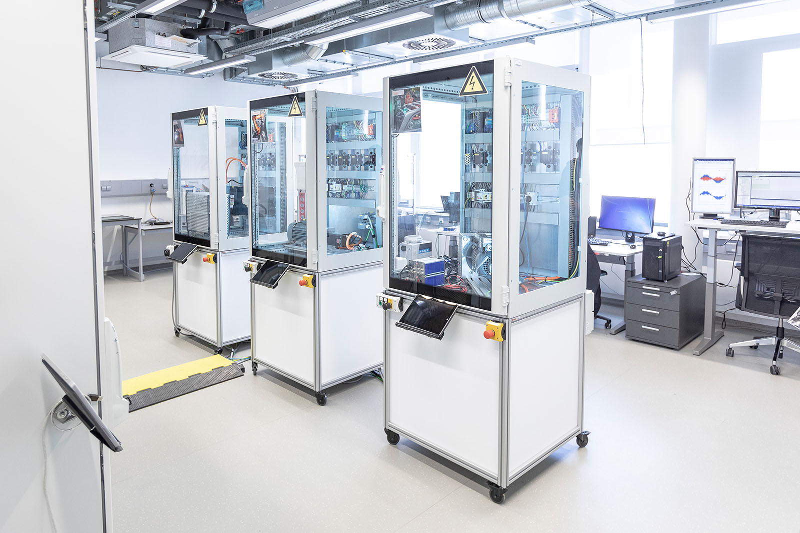 The DC Laboratory at Fraunhofer IPA tests components for converting production plants to direct current.