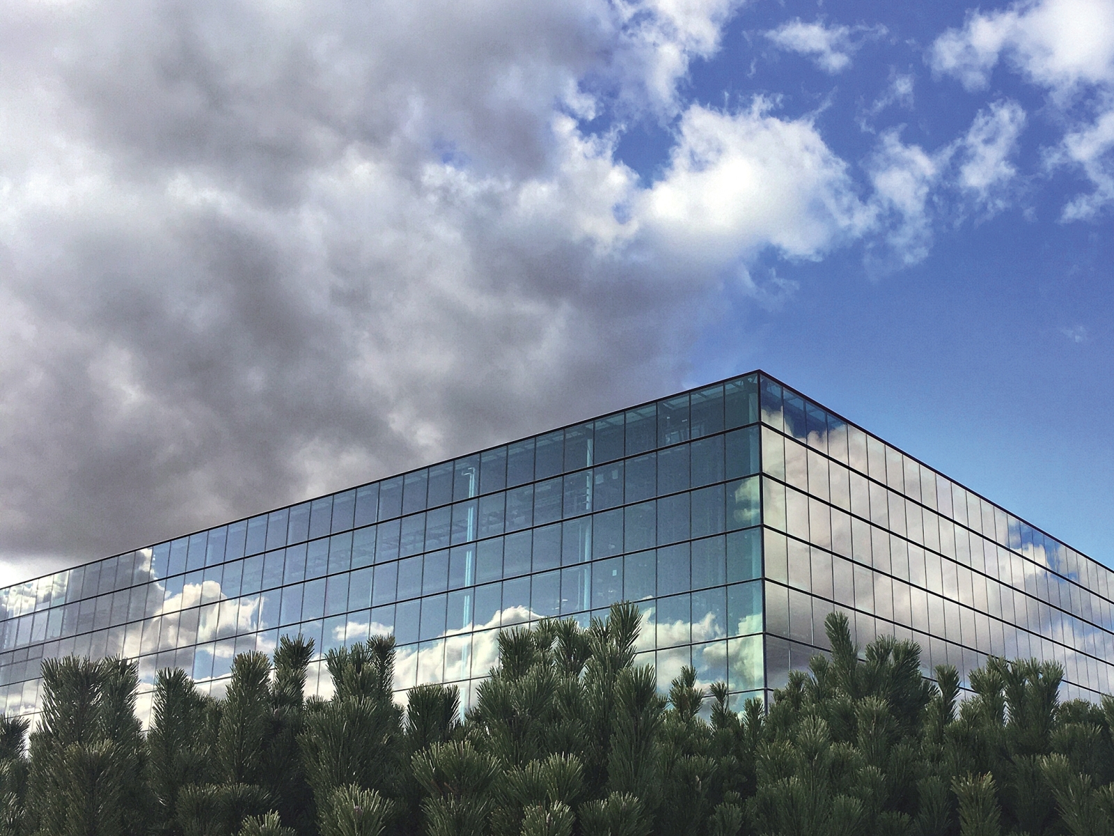 For buildings with large glass façades, installing electrochromic or thermochromic windows can save up to 70 percent of heating and cooling energy consumption.