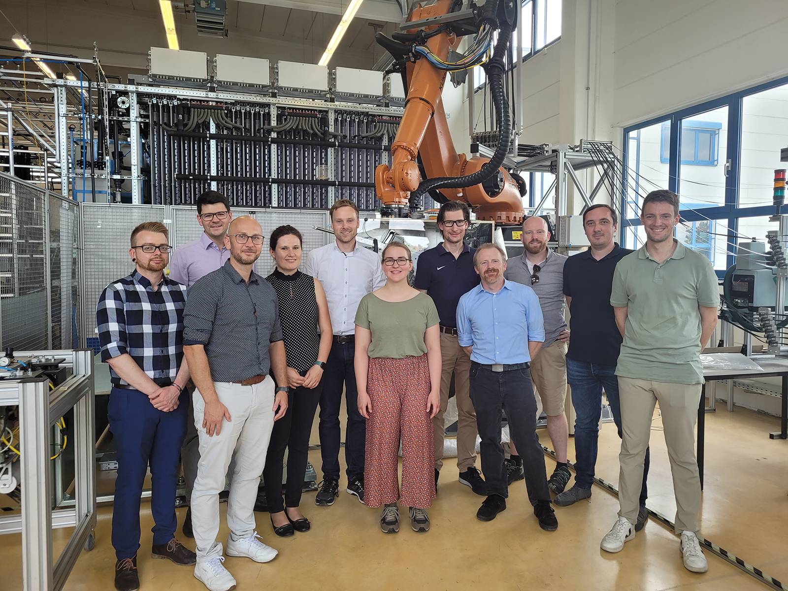 Teil des COOLBat-Projektteams beim Partner Compositence in Leonberg