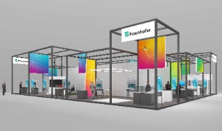 Auf der Hannover Messe 2025 präsentieren 13 Fraunhofer-Institute, -Verbünde und -Allianzen 38 Exponate aus den Themenbereichen AI for Industrial Innovation (blau), Energy Solutions and Circular Economy (orange) sowie Smart Systems and Materials Efficiency (grün).