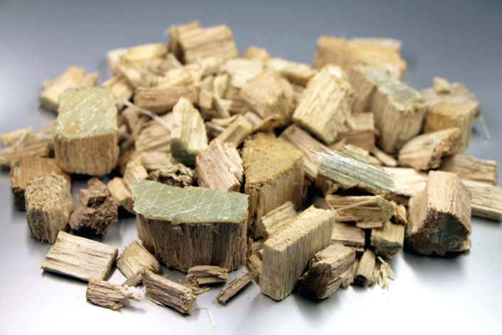  the used and valuable balsa wood from the fiber composite of the rotors