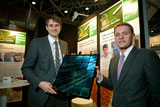 German High Tech Champion 2012 Kevin Füchsel (left) and Dr. Reinhold Pabst (right).