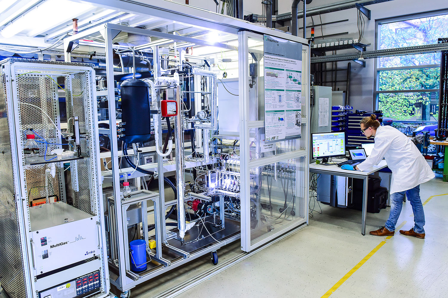 Methanol mini-plant at Fraunhofer ISE